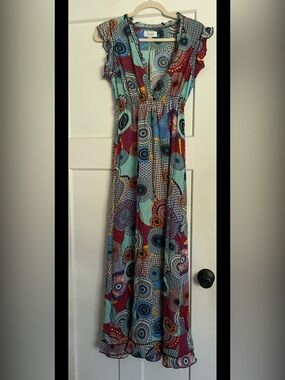 Stella morgan V-Neck Maxi Dress with Elastic Waist and belt